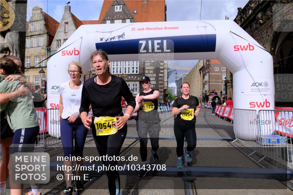 13.09.2026 - 21. swb-Marathon Bremen Tim E. http://msf.ph/oto/10343708 13.09.2026 11:13:50 Ziel 10484, 10545, 10883, 10889, 11084, 11392, 11670, 11954, 11999, 12280, 12460, 12521 meine-sportfotos.de