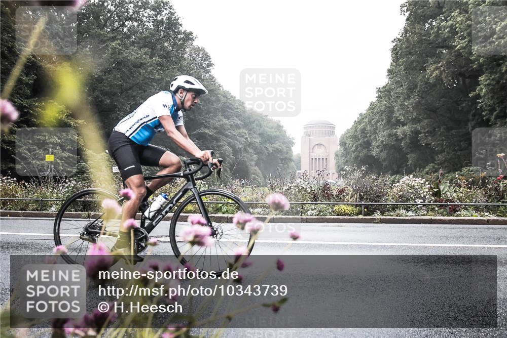 13.09.2026 - Stadtparktriathlon H.Heesch http://msf.ph/oto/10343739 13.09.2026 10:22:49 Radfahren 217, 339, 380, 387, 431, 442 meine-sportfotos.de