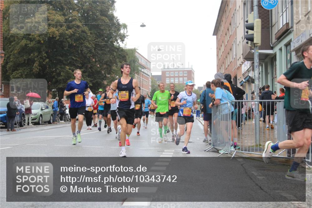 13.09.2026 - Kiel Lauf Markus Tischler http://msf.ph/oto/10343742 13.09.2026 11:37:50 Fleethörn 1597, 2228, 8864 meine-sportfotos.de