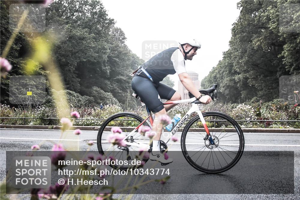 13.09.2026 - Stadtparktriathlon H.Heesch http://msf.ph/oto/10343774 13.09.2026 10:23:13 Radfahren 216, 219, 456 meine-sportfotos.de