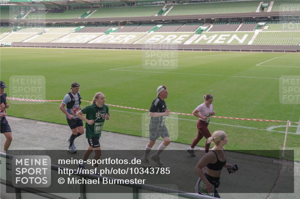 13.09.2026 - 21. swb-Marathon Bremen Michael Burmester http://msf.ph/oto/10343785 13.09.2026 13:28:50 Laufen im Stadion 111, 220, 357, 422, 476, 478, 597, 685, 726, 729, 754, 829, 888, 925, 986, 1079, 1217, 1220, 1270, 1298, 1325, 1384, 1496, 1615, 1741, 1769, 1777, 1958, 1984, 2236, 2326, 2365, 2436, 2472, 2502, 2546, 2574, 2593, 2740, 2743, 2862, 2868, 2876, 2924, 2991, 3020, 3061, 3129, 3154, 3219, 3238, 3274, 3321, 3361, 3563, 3589, 3594, 3595, 3605, 3678, 3694, 3755, 3758, 3798, 3826, 3853, 3885, 3907, 3953, 3965, 3971, 3978, 3987, 4011, 4108, 4238, 4457, 4660 meine-sportfotos.de