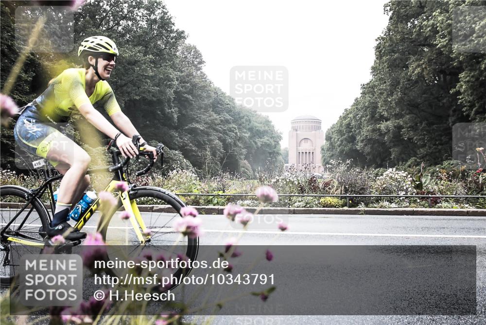 13.09.2026 - Stadtparktriathlon H.Heesch http://msf.ph/oto/10343791 13.09.2026 10:23:31 Radfahren 416 meine-sportfotos.de