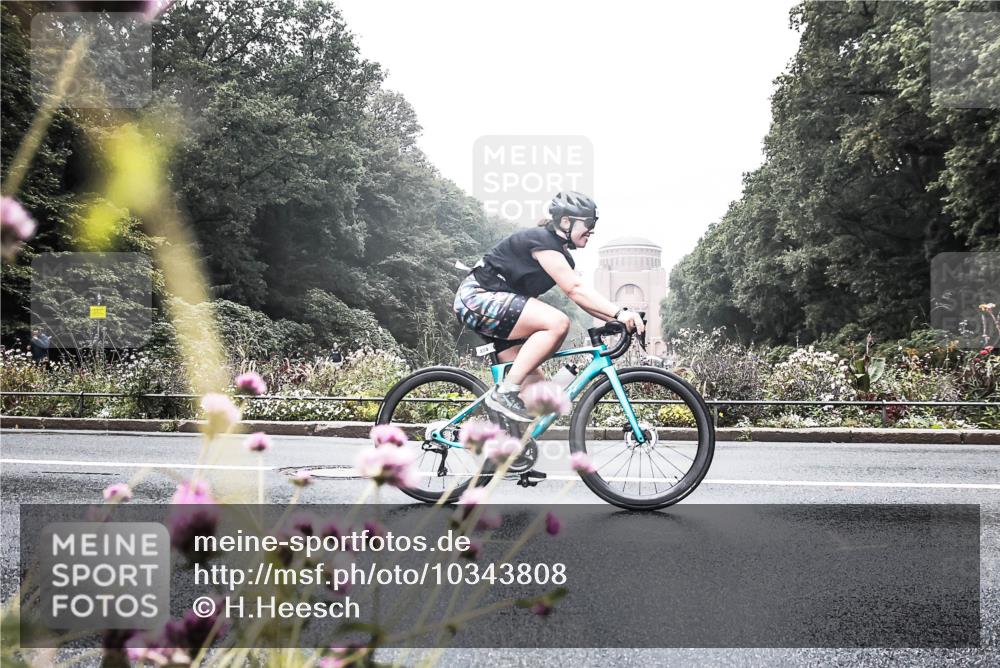 13.09.2026 - Stadtparktriathlon H.Heesch http://msf.ph/oto/10343808 13.09.2026 10:23:53 Radfahren 293, 336, 404 meine-sportfotos.de