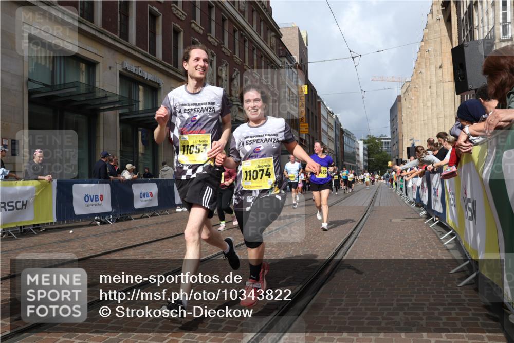 13.09.2026 - 21. swb-Marathon Bremen Strokosch-Dieckow http://msf.ph/oto/10343822 13.09.2026 11:08:54 Ziel 10217, 10314, 10321, 10455, 10570, 10630, 10664, 10686, 10694, 10823, 10983, 11011, 11091, 11138, 11304, 11531, 11578, 11764, 11882, 11883, 11905, 11915, 11987, 11995, 12155, 12192, 12322, 12337, 12491, 12554, 13607, 10217, 10399, 10469, 10599, 10609, 11053, 11074, 11358, 11421, 11434, 11678, 11710, 11718, 11812, 11834, 12162, 12256, 12353, 12438, 12517 meine-sportfotos.de