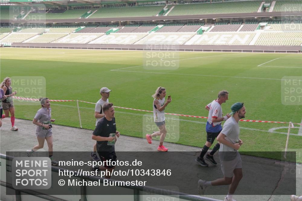 13.09.2026 - 21. swb-Marathon Bremen Michael Burmester http://msf.ph/oto/10343846 13.09.2026 13:28:55 Laufen im Stadion 111, 171, 220, 357, 422, 476, 478, 597, 685, 726, 729, 754, 829, 888, 925, 986, 1079, 1217, 1220, 1270, 1298, 1325, 1384, 1496, 1615, 1741, 1777, 1958, 1984, 2236, 2238, 2326, 2365, 2436, 2472, 2502, 2546, 2574, 2593, 2740, 2743, 2830, 2862, 2868, 2876, 2924, 2991, 3020, 3053, 3061, 3129, 3154, 3219, 3238, 3274, 3321, 3361, 3563, 3589, 3594, 3595, 3605, 3678, 3694, 3755, 3758, 3798, 3826, 3853, 3885, 3953, 3965, 3971, 3978, 3987, 4011, 4108, 4238, 4457, 4660 meine-sportfotos.de