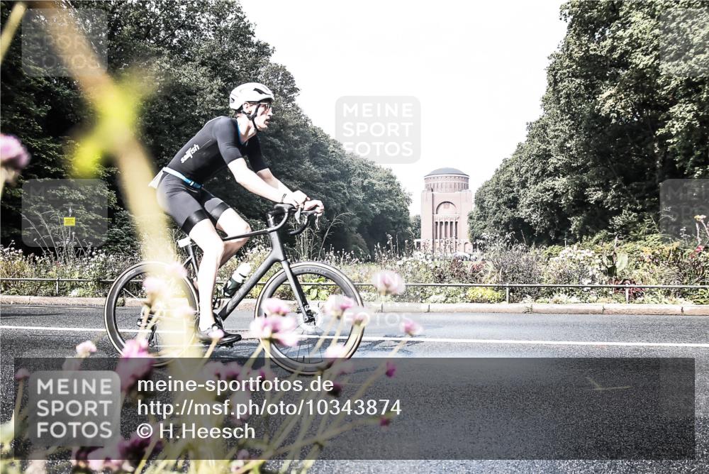 13.09.2026 - Stadtparktriathlon H.Heesch http://msf.ph/oto/10343874 13.09.2026 10:45:49 Radfahren 406, 487, 543, 550 meine-sportfotos.de