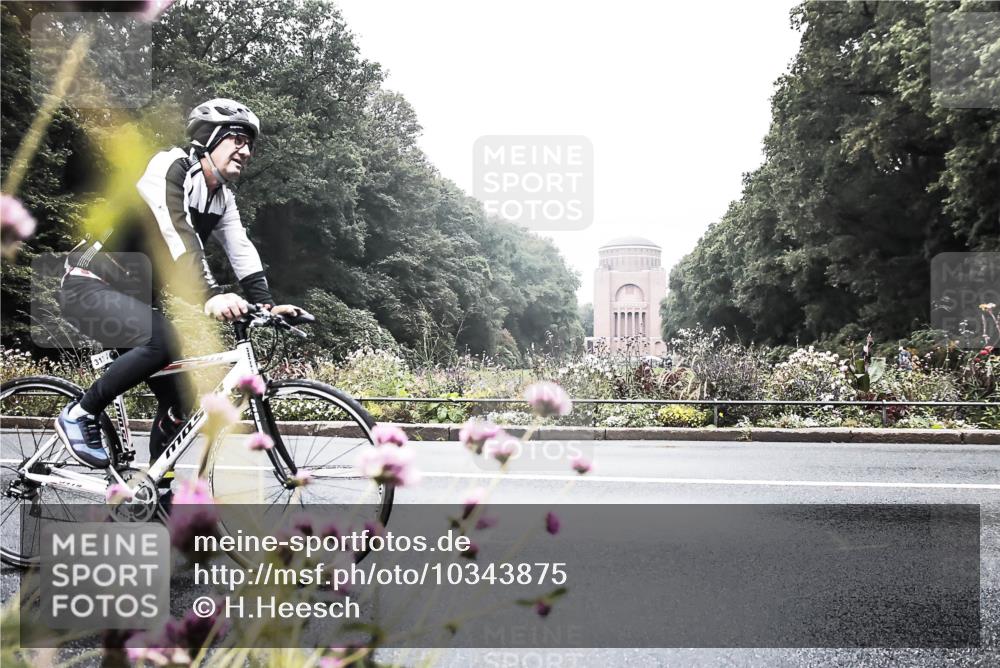 13.09.2026 - Stadtparktriathlon H.Heesch http://msf.ph/oto/10343875 13.09.2026 10:24:39 Radfahren 313 meine-sportfotos.de