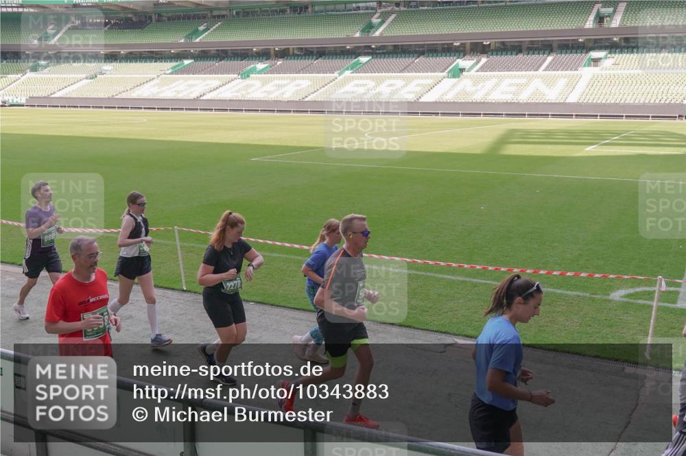 13.09.2026 - 21. swb-Marathon Bremen Michael Burmester http://msf.ph/oto/10343883 13.09.2026 13:28:59 Laufen im Stadion 111, 171, 220, 422, 476, 478, 685, 726, 729, 754, 829, 888, 925, 986, 1079, 1217, 1220, 1242, 1270, 1298, 1325, 1384, 1496, 1615, 1741, 1777, 1886, 1958, 1984, 2236, 2238, 2326, 2365, 2436, 2472, 2502, 2546, 2574, 2593, 2740, 2743, 2830, 2862, 2868, 2876, 2924, 2991, 3020, 3053, 3061, 3129, 3154, 3238, 3274, 3321, 3361, 3563, 3589, 3594, 3595, 3605, 3678, 3694, 3755, 3758, 3798, 3826, 3853, 3885, 3898, 3953, 3965, 3971, 3987, 4011, 4108, 4238, 4457, 4660 meine-sportfotos.de