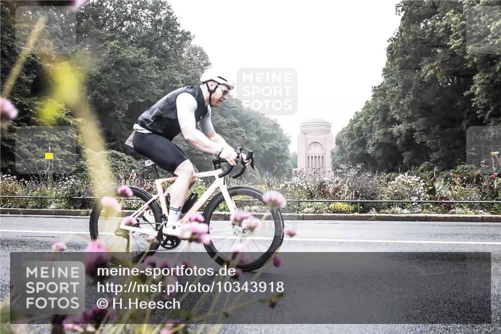 13.09.2026 - Stadtparktriathlon H.Heesch http://msf.ph/oto/10343918 13.09.2026 10:25:19 Radfahren 249 meine-sportfotos.de