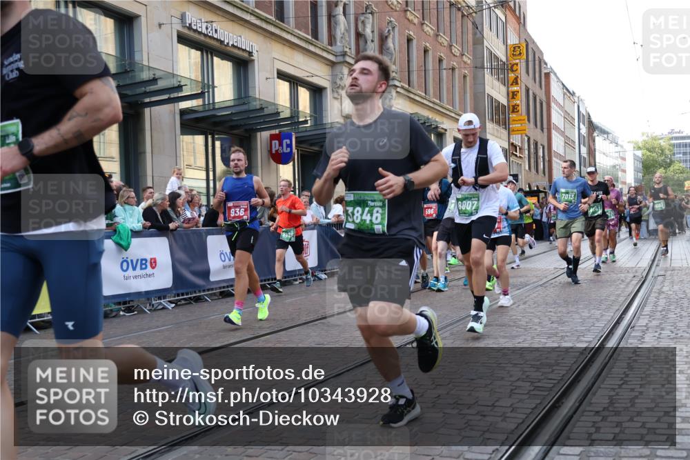 13.09.2026 - 21. swb-Marathon Bremen Strokosch-Dieckow http://msf.ph/oto/10343928 13.09.2026 13:29:06 Ziel 132, 303, 596, 651, 1083, 1243, 1365, 1387, 1545, 1823, 2023, 2076, 2301, 2742, 2867, 2957, 3030, 3258, 3721, 3796, 3846, 3912, 4541, 5036, 5244, 5599, 6030, 6103, 6384, 6499, 6690, 6930, 7013, 7149, 7361, 7426, 7631, 7649, 7860, 8007, 8009, 8066, 8099, 8277, 8338, 8675, 8831, 9249, 9889, 10128, 394, 430, 565, 687, 722, 725, 745, 936, 1014, 1274, 1688, 2070, 2223, 2276, 2378, 2851, 2891, 3419, 3444, 3665, 3938, 4590, 5225, 5267, 7527 meine-sportfotos.de