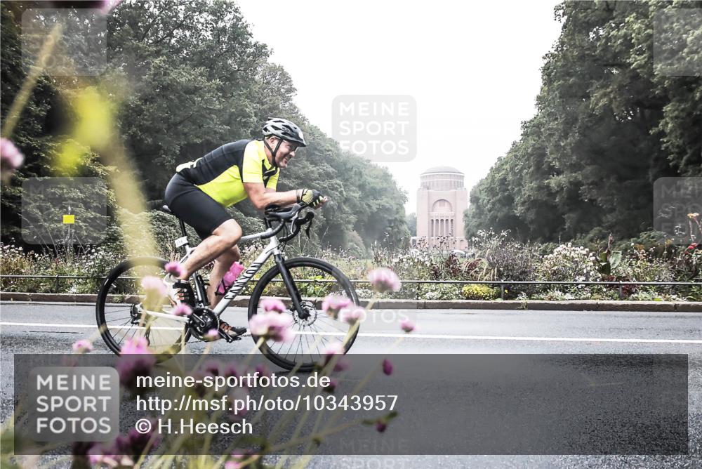 13.09.2026 - Stadtparktriathlon H.Heesch http://msf.ph/oto/10343957 13.09.2026 10:25:48 Radfahren 210, 284, 316, 466 meine-sportfotos.de