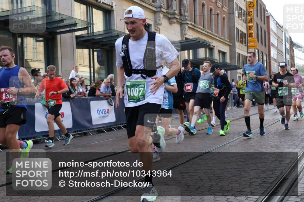 13.09.2026 - 21. swb-Marathon Bremen Strokosch-Dieckow http://msf.ph/oto/10343964 13.09.2026 13:29:07 Ziel 132, 303, 596, 651, 1083, 1243, 1365, 1387, 1545, 1823, 2023, 2076, 2301, 2742, 2867, 2957, 3030, 3258, 3721, 3796, 3846, 3912, 4541, 5036, 5244, 5599, 6030, 6103, 6384, 6499, 6690, 6930, 7013, 7149, 7361, 7426, 7631, 7649, 7860, 8007, 8009, 8066, 8099, 8277, 8338, 8675, 8831, 9249, 9889, 10128, 394, 430, 565, 687, 722, 725, 745, 936, 1014, 1274, 1688, 2070, 2223, 2276, 2378, 2851, 2891, 3419, 3444, 3665, 3938, 4590, 5225, 5267 meine-sportfotos.de