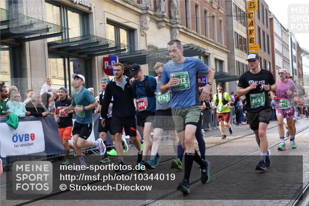 13.09.2026 - 21. swb-Marathon Bremen Strokosch-Dieckow http://msf.ph/oto/10344019 13.09.2026 13:29:08 Ziel 132, 303, 596, 651, 1083, 1243, 1365, 1387, 1545, 1823, 2023, 2076, 2301, 2742, 2867, 2957, 3030, 3258, 3721, 3796, 3846, 3912, 4541, 5036, 5244, 5599, 6030, 6103, 6384, 6499, 6690, 6930, 7013, 7149, 7361, 7384, 7426, 7631, 7649, 7860, 8007, 8009, 8066, 8099, 8277, 8338, 8594, 8675, 8831, 9249, 9889, 10128, 13031, 394, 430, 565, 687, 722, 725, 745, 936, 1014, 1274, 1688, 2070, 2223, 2276, 2378, 2851, 3419, 3444, 3665, 3938, 4590, 5225, 5267 meine-sportfotos.de