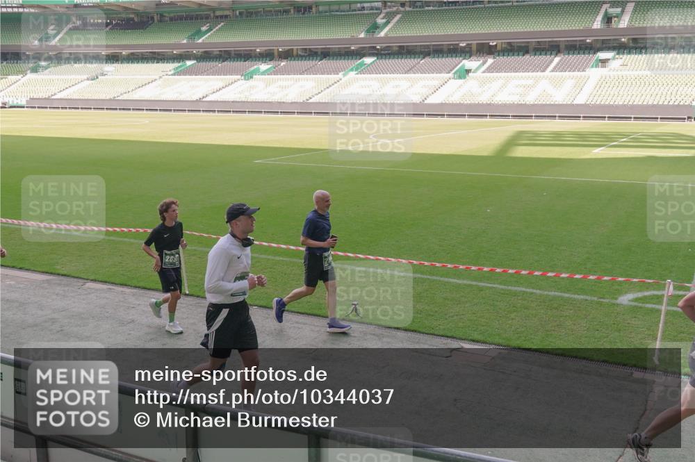 13.09.2026 - 21. swb-Marathon Bremen Michael Burmester http://msf.ph/oto/10344037 13.09.2026 13:29:14 Laufen im Stadion 111, 171, 220, 422, 476, 478, 685, 729, 754, 767, 829, 888, 925, 986, 1079, 1217, 1220, 1242, 1270, 1298, 1325, 1384, 1496, 1615, 1633, 1634, 1741, 1777, 1886, 1958, 1984, 2238, 2263, 2326, 2365, 2436, 2449, 2472, 2502, 2546, 2574, 2593, 2738, 2740, 2743, 2830, 2862, 2868, 2924, 2991, 3020, 3053, 3061, 3129, 3154, 3238, 3274, 3286, 3321, 3361, 3563, 3589, 3594, 3595, 3605, 3678, 3694, 3755, 3758, 3798, 3826, 3853, 3898, 3929, 3953, 3965, 3971, 3987, 4011, 4056, 4108, 4238 meine-sportfotos.de