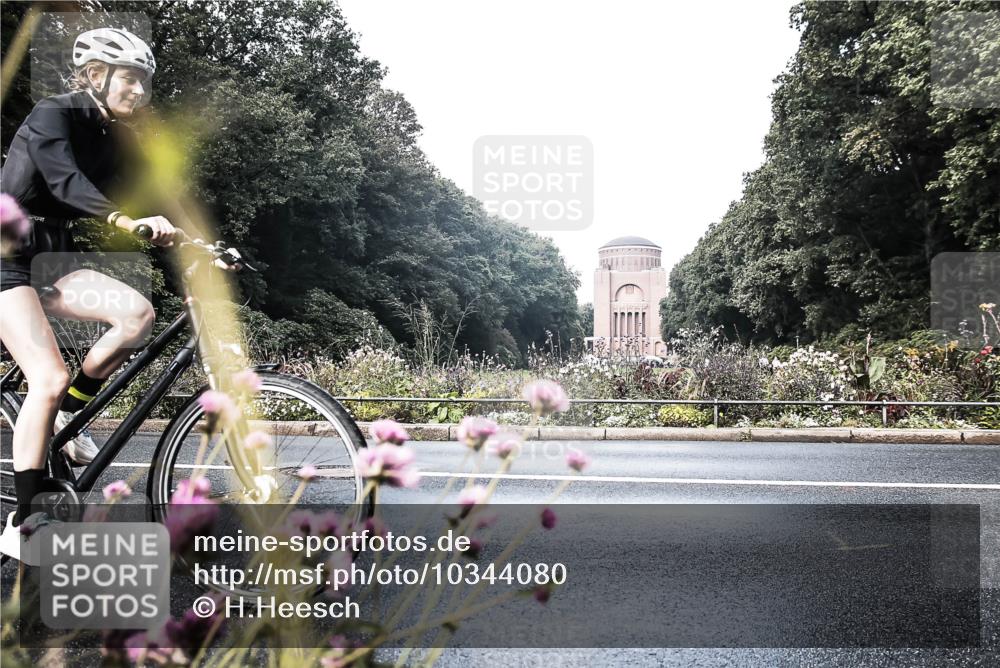13.09.2026 - Stadtparktriathlon H.Heesch http://msf.ph/oto/10344080 13.09.2026 10:47:06 Radfahren 430, 473, 520, 572 meine-sportfotos.de