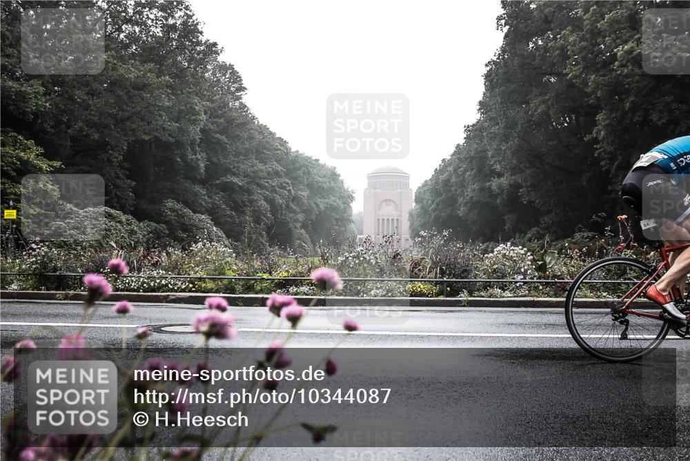 13.09.2026 - Stadtparktriathlon H.Heesch http://msf.ph/oto/10344087 13.09.2026 09:14:14 Radfahren 56, 65, 75, 76, 84, 114, 133 meine-sportfotos.de