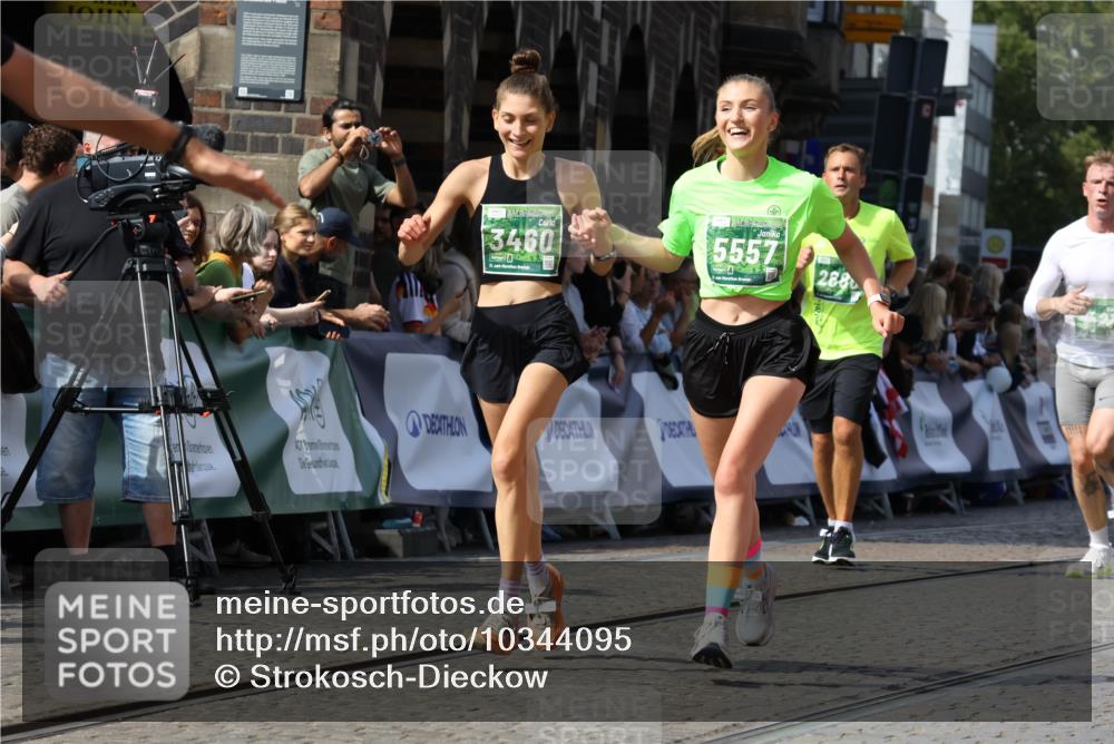 13.09.2026 - 21. swb-Marathon Bremen Strokosch-Dieckow http://msf.ph/oto/10344095 13.09.2026 13:27:34 Ziel 242, 1493, 1494, 2454, 3273, 3385, 3496, 4121, 4397, 4558, 4563, 6071, 6288, 6776, 7072, 7849, 8219, 9159, 9343, 9760, 9878, 10112, 10113, 13147, 440, 534, 762, 857, 1932, 2686, 3013, 3135, 3460, 3970, 4421, 4496, 4593, 4744, 5557, 6067, 7042, 7138, 7358, 8351, 9494, 9727, 13198 meine-sportfotos.de