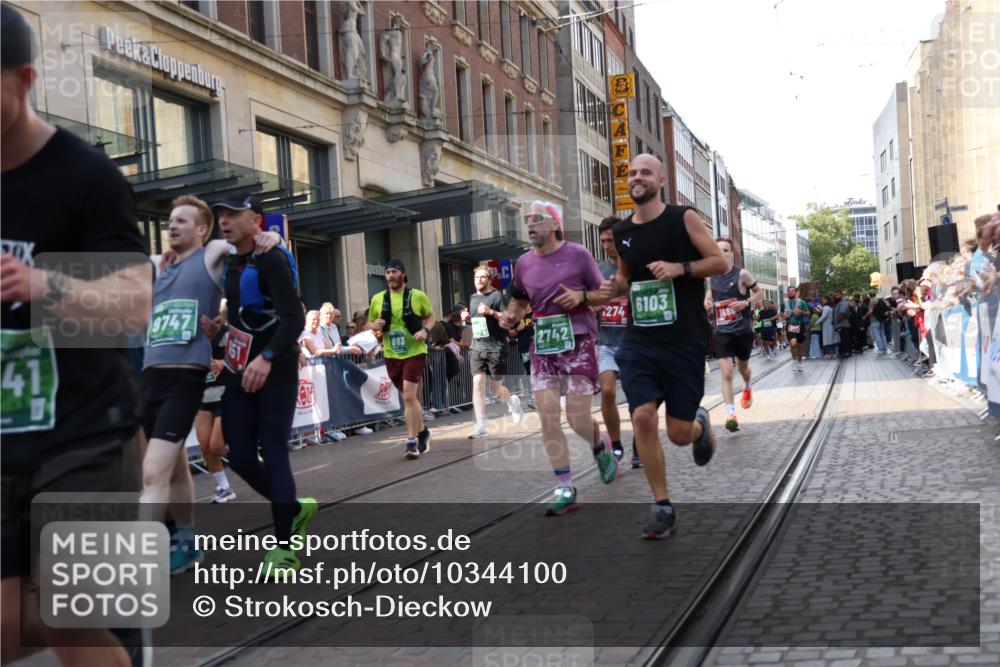 13.09.2026 - 21. swb-Marathon Bremen Strokosch-Dieckow http://msf.ph/oto/10344100 13.09.2026 13:29:09 Ziel 132, 303, 596, 651, 1083, 1243, 1365, 1387, 1545, 1581, 1823, 2023, 2076, 2301, 2742, 2867, 2957, 3030, 3258, 3721, 3796, 3846, 3912, 4541, 4576, 5036, 5244, 5599, 6030, 6103, 6384, 6499, 6690, 6930, 7013, 7149, 7384, 7426, 7631, 7649, 7860, 8007, 8009, 8066, 8099, 8277, 8338, 8594, 8675, 8831, 9249, 9889, 10128, 13031, 394, 430, 565, 687, 722, 725, 745, 936, 1014, 1274, 1688, 2023, 2070, 2223, 2378, 2851, 3419, 3665, 3938, 4590, 5036, 5225, 5267 meine-sportfotos.de