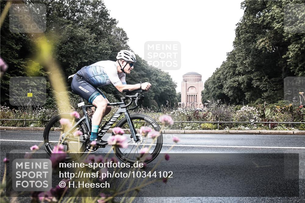 13.09.2026 - Stadtparktriathlon H.Heesch http://msf.ph/oto/10344102 13.09.2026 10:47:14 Radfahren 376, 472 meine-sportfotos.de
