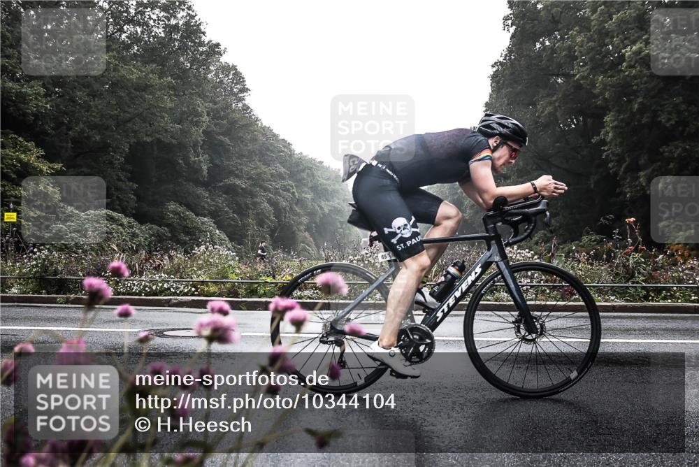 13.09.2026 - Stadtparktriathlon H.Heesch http://msf.ph/oto/10344104 13.09.2026 09:14:18 Radfahren 56, 65, 158 meine-sportfotos.de