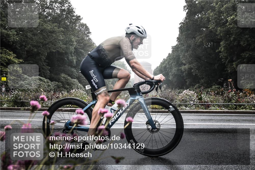 13.09.2026 - Stadtparktriathlon H.Heesch http://msf.ph/oto/10344129 13.09.2026 09:14:25 Radfahren 49, 51, 64, 143, 158 meine-sportfotos.de