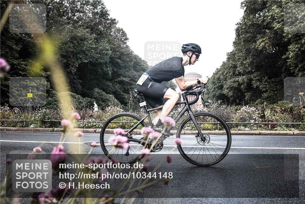 13.09.2026 - Stadtparktriathlon H.Heesch http://msf.ph/oto/10344148 13.09.2026 10:47:39 Radfahren 470, 489, 493, 498, 561 meine-sportfotos.de
