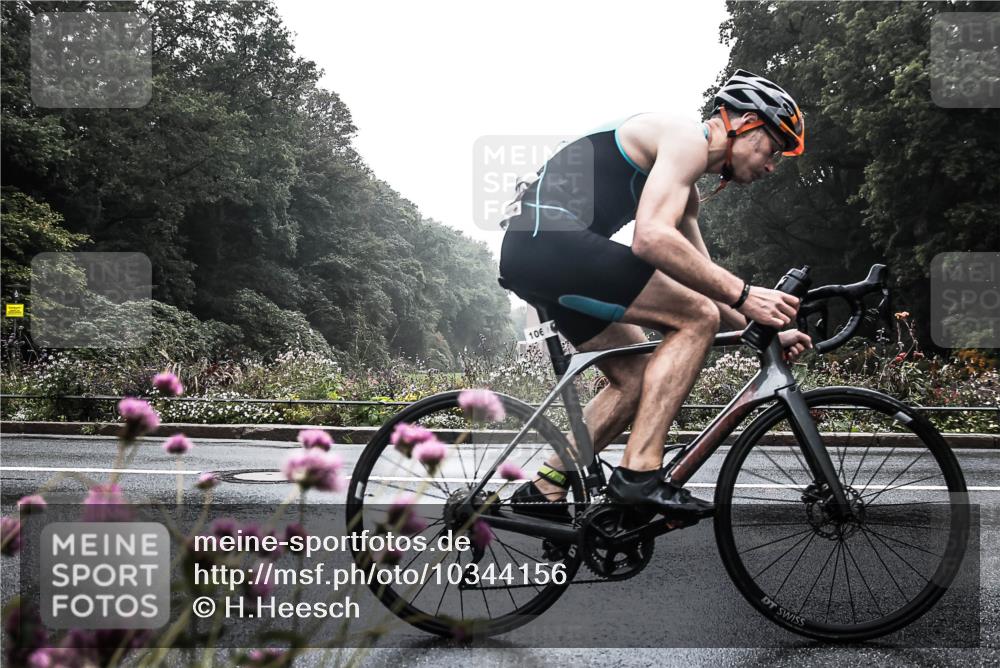 13.09.2026 - Stadtparktriathlon H.Heesch http://msf.ph/oto/10344156 13.09.2026 09:14:30 Radfahren 23, 49, 106, 123, 143, 198 meine-sportfotos.de