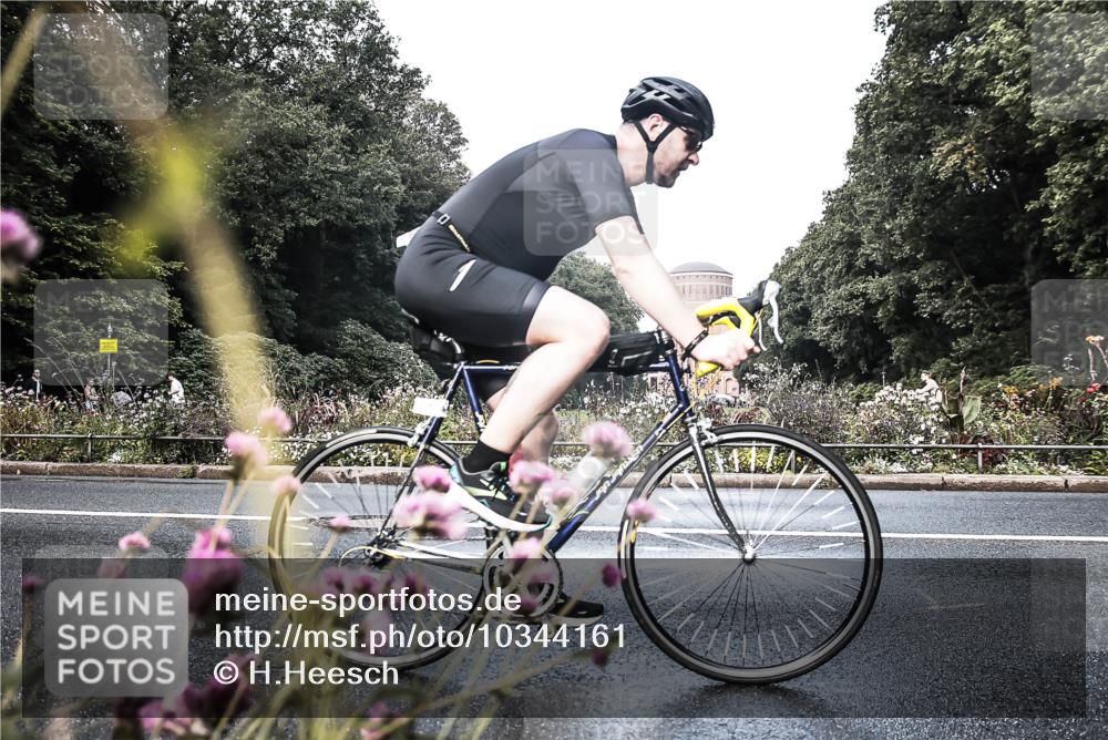 13.09.2026 - Stadtparktriathlon H.Heesch http://msf.ph/oto/10344161 13.09.2026 10:47:42 Radfahren 415, 493, 498, 506, 561 meine-sportfotos.de