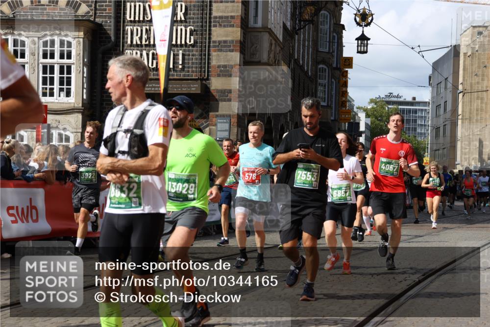 13.09.2026 - 21. swb-Marathon Bremen Strokosch-Dieckow http://msf.ph/oto/10344165 13.09.2026 13:32:16 Ziel 578, 846, 2310, 2934, 3205, 3244, 3278, 3946, 3989, 4030, 4797, 4979, 4998, 5158, 5325, 5363, 5899, 6116, 6354, 7242, 7526, 7790, 7964, 8048, 8078, 8247, 8610, 8970, 9016, 9188, 9640, 9785, 13231, 287, 1687, 2292, 2293, 2910, 2992, 3402, 3429, 3441, 3922, 4263, 4380, 4471, 4655, 4835, 5281, 6518, 6593, 6781, 6900, 7150, 7173, 7572, 8632, 9040, 9151, 9198, 9283, 9719, 9779, 13208 meine-sportfotos.de