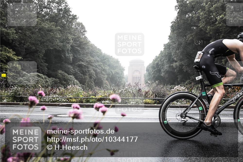 13.09.2026 - Stadtparktriathlon H.Heesch http://msf.ph/oto/10344177 13.09.2026 09:14:32 Radfahren 23, 106, 123, 198 meine-sportfotos.de