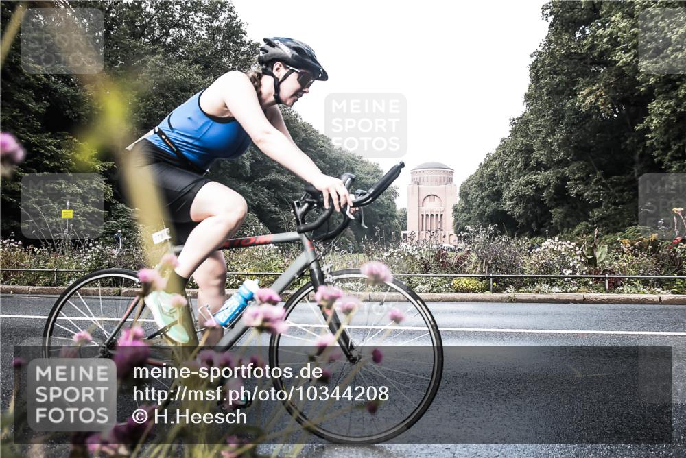 13.09.2026 - Stadtparktriathlon H.Heesch http://msf.ph/oto/10344208 13.09.2026 10:47:56 Radfahren 378, 462 meine-sportfotos.de