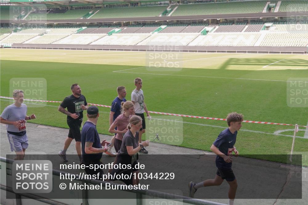 13.09.2026 - 21. swb-Marathon Bremen Michael Burmester http://msf.ph/oto/10344229 13.09.2026 13:29:34 Laufen im Stadion 171, 220, 297, 405, 422, 476, 685, 729, 754, 767, 986, 1079, 1217, 1242, 1270, 1298, 1325, 1384, 1615, 1633, 1634, 1741, 1777, 1810, 1811, 1886, 1983, 2238, 2249, 2263, 2326, 2365, 2436, 2449, 2472, 2546, 2574, 2593, 2615, 2738, 2740, 2743, 2830, 2862, 2868, 2924, 2991, 3020, 3053, 3061, 3129, 3154, 3227, 3238, 3274, 3286, 3321, 3361, 3563, 3589, 3594, 3595, 3605, 3678, 3694, 3755, 3758, 3798, 3826, 3853, 3898, 3929, 3953, 3965, 3971, 3987, 4011, 4056, 4108, 4238 meine-sportfotos.de
