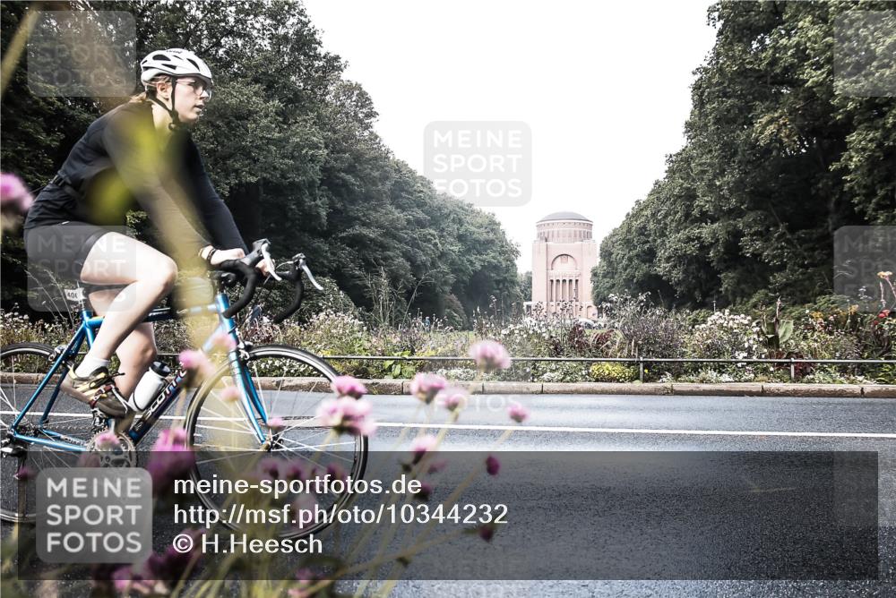 13.09.2026 - Stadtparktriathlon H.Heesch http://msf.ph/oto/10344232 13.09.2026 10:48:08 Radfahren 400, 471 meine-sportfotos.de