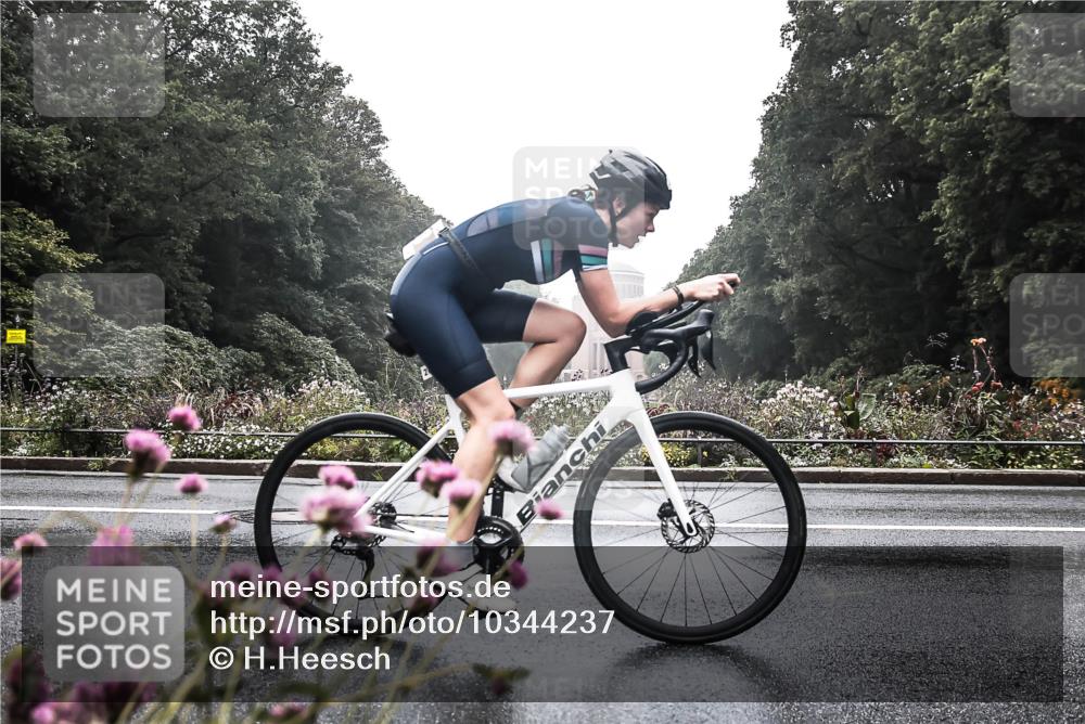 13.09.2026 - Stadtparktriathlon H.Heesch http://msf.ph/oto/10344237 13.09.2026 09:15:09 Radfahren 9, 29, 142, 163, 203 meine-sportfotos.de