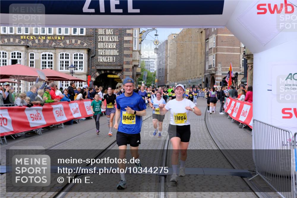 13.09.2026 - 21. swb-Marathon Bremen Tim E. http://msf.ph/oto/10344275 13.09.2026 11:14:31 Ziel 10395, 10396, 10402, 10586, 10784, 10854, 11027, 11233, 11535, 11703, 11864, 11902, 12100 meine-sportfotos.de