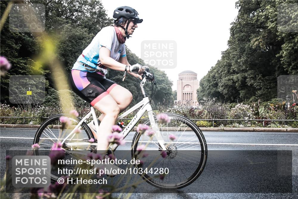 13.09.2026 - Stadtparktriathlon H.Heesch http://msf.ph/oto/10344280 13.09.2026 10:48:53 Radfahren 451, 573 meine-sportfotos.de