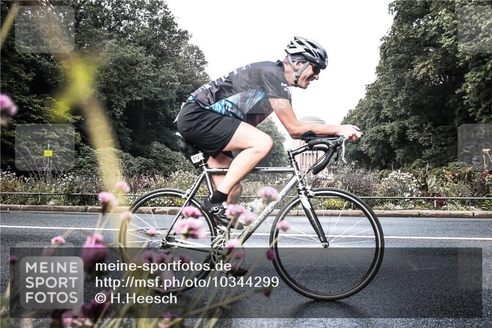 13.09.2026 - Stadtparktriathlon H.Heesch http://msf.ph/oto/10344299 13.09.2026 10:49:00 Radfahren 404, 512, 513, 559 meine-sportfotos.de