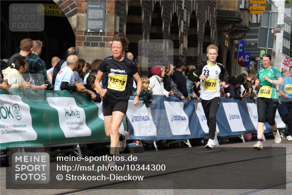 13.09.2026 - 21. swb-Marathon Bremen Strokosch-Dieckow http://msf.ph/oto/10344300 13.09.2026 10:52:23 Ziel 10218, 10588, 11277, 11285, 11376, 11487, 11555, 11784, 11869, 11877, 11962, 12349, 10761, 10812, 10906, 10958, 11109, 11350, 11604, 11605, 11669, 12361, 12439, 12533 meine-sportfotos.de