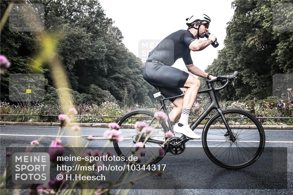 13.09.2026 - Stadtparktriathlon H.Heesch http://msf.ph/oto/10344317 13.09.2026 10:49:04 Radfahren 450, 512, 513, 542, 559 meine-sportfotos.de