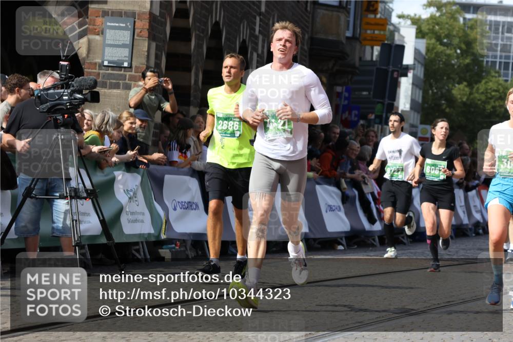 13.09.2026 - 21. swb-Marathon Bremen Strokosch-Dieckow http://msf.ph/oto/10344323 13.09.2026 13:27:36 Ziel 242, 1493, 1494, 2454, 3273, 3385, 3496, 4121, 4558, 5358, 6071, 6288, 6776, 7072, 7849, 8219, 9159, 9343, 9760, 10112, 10113, 13147, 440, 534, 762, 857, 1932, 2686, 3013, 3135, 3970, 4106, 4133, 4421, 4496, 4593, 4744, 6067, 6522, 7042, 7138, 7358, 8351, 9494, 9727, 13198 meine-sportfotos.de