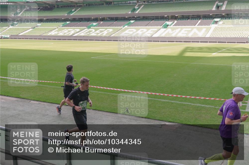 13.09.2026 - 21. swb-Marathon Bremen Michael Burmester http://msf.ph/oto/10344345 13.09.2026 13:29:49 Laufen im Stadion 171, 220, 297, 405, 422, 476, 685, 729, 754, 767, 986, 1079, 1217, 1242, 1270, 1298, 1325, 1384, 1615, 1633, 1634, 1741, 1777, 1810, 1811, 1886, 1983, 2238, 2242, 2249, 2263, 2326, 2365, 2436, 2449, 2472, 2546, 2574, 2593, 2615, 2738, 2740, 2743, 2830, 2862, 2868, 2869, 2871, 2924, 2991, 2994, 3020, 3053, 3061, 3129, 3154, 3227, 3238, 3274, 3286, 3321, 3361, 3563, 3594, 3595, 3605, 3678, 3694, 3755, 3758, 3798, 3853, 3876, 3898, 3929, 3953, 3965, 3971, 3987, 4011, 4056, 4108 meine-sportfotos.de