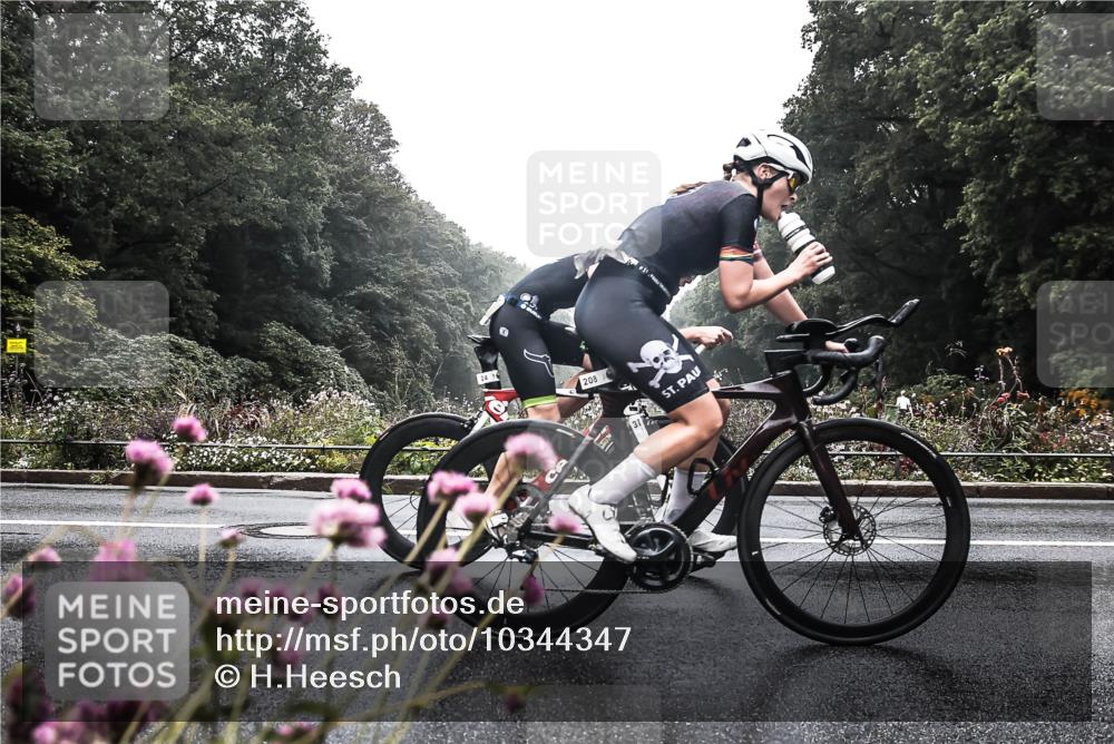 13.09.2026 - Stadtparktriathlon H.Heesch http://msf.ph/oto/10344347 13.09.2026 09:15:29 Radfahren 24, 54, 57, 97, 104, 147, 162, 208 meine-sportfotos.de
