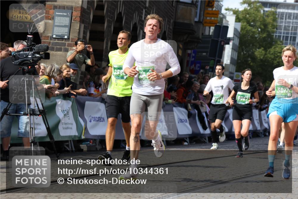 13.09.2026 - 21. swb-Marathon Bremen Strokosch-Dieckow http://msf.ph/oto/10344361 13.09.2026 13:27:36 Ziel 242, 1493, 1494, 2454, 3273, 3385, 3496, 4121, 4558, 5358, 6071, 6288, 6776, 7072, 7849, 8219, 9159, 9343, 9760, 10112, 10113, 13147, 440, 534, 762, 857, 1932, 2686, 3013, 3135, 3970, 4106, 4133, 4421, 4496, 4593, 4744, 6067, 6522, 7042, 7138, 7358, 8351, 9494, 9727, 13198 meine-sportfotos.de