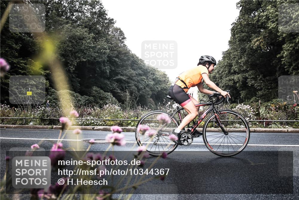 13.09.2026 - Stadtparktriathlon H.Heesch http://msf.ph/oto/10344367 13.09.2026 10:49:20 Radfahren 348, 363, 368, 386, 395, 422, 476 meine-sportfotos.de