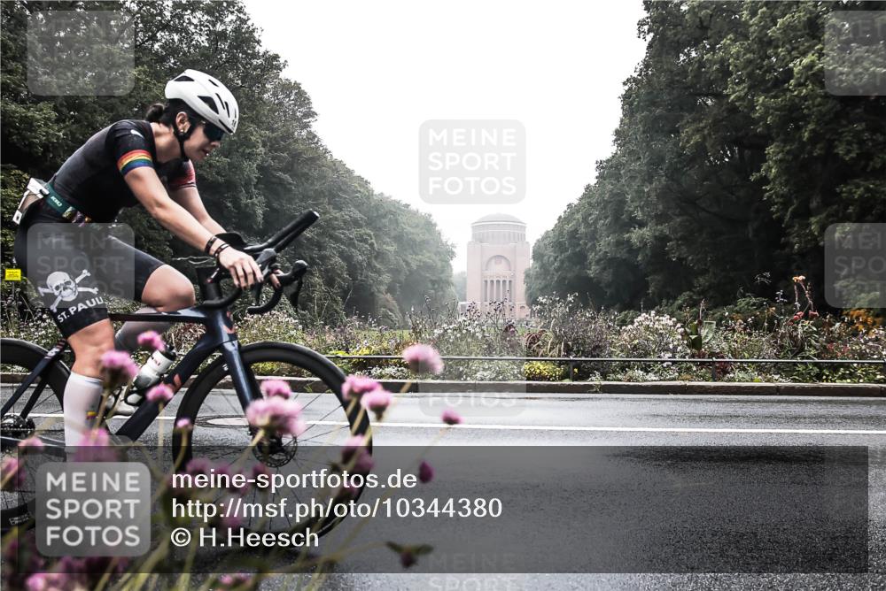 13.09.2026 - Stadtparktriathlon H.Heesch http://msf.ph/oto/10344380 13.09.2026 09:15:36 Radfahren 39, 117, 128, 147, 161 meine-sportfotos.de