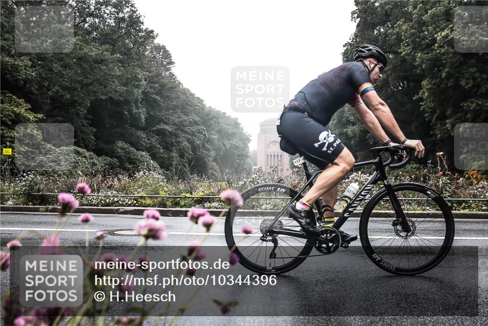 13.09.2026 - Stadtparktriathlon H.Heesch http://msf.ph/oto/10344396 13.09.2026 09:15:37 Radfahren 39, 117, 128, 161 meine-sportfotos.de