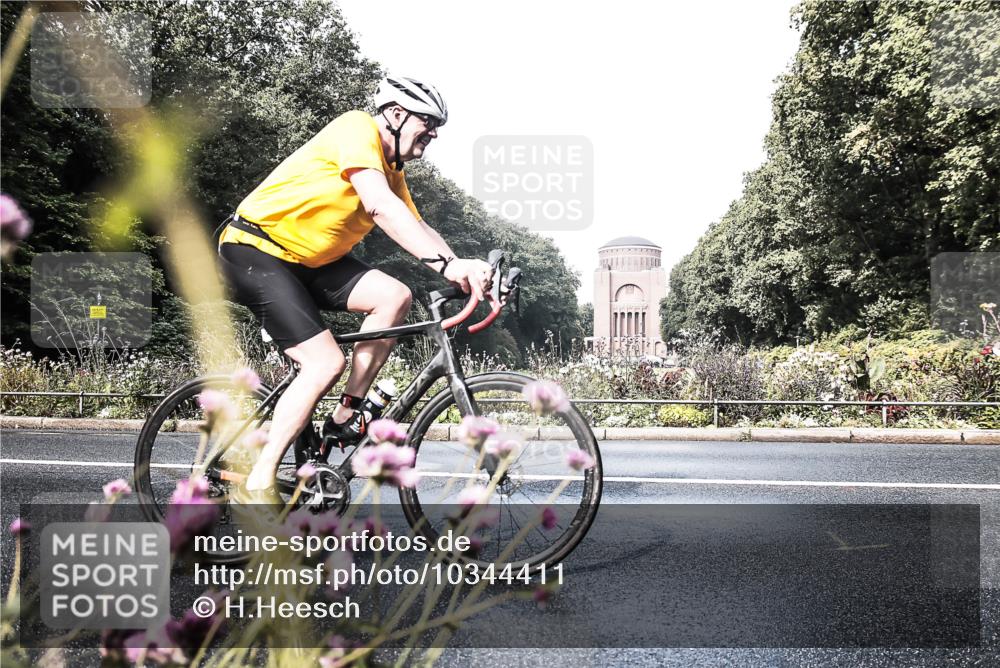 13.09.2026 - Stadtparktriathlon H.Heesch http://msf.ph/oto/10344411 13.09.2026 10:49:34 Radfahren 409, 496, 503, 560 meine-sportfotos.de