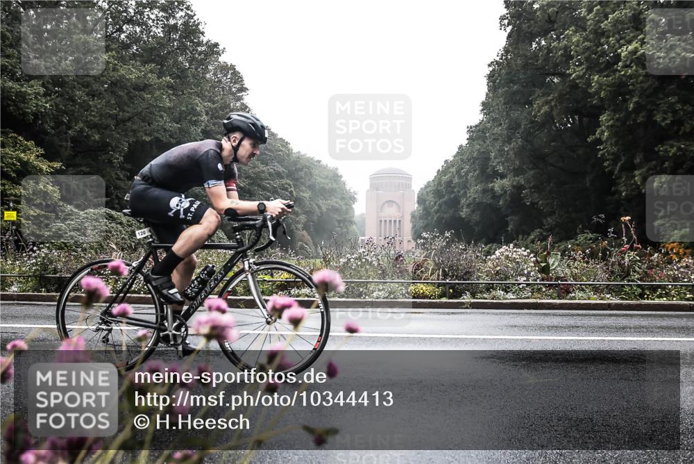 13.09.2026 - Stadtparktriathlon H.Heesch http://msf.ph/oto/10344413 13.09.2026 09:15:43 Radfahren 120 meine-sportfotos.de