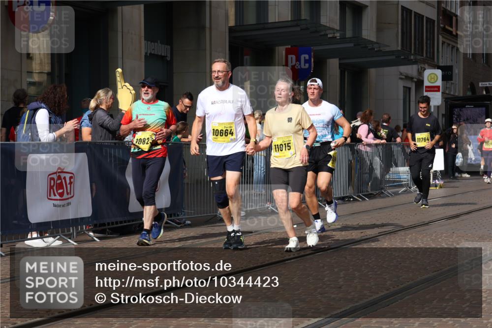 13.09.2026 - 21. swb-Marathon Bremen Strokosch-Dieckow http://msf.ph/oto/10344423 13.09.2026 11:09:06 Ziel 10314, 10424, 10556, 10664, 10686, 10694, 10712, 10769, 10823, 10981, 10983, 11192, 11225, 11764, 11882, 11883, 11914, 11915, 11937, 11987, 11995, 12155, 12322, 12409, 12474, 12491, 12532, 13607, 10217, 10321, 10455, 10469, 10570, 10599, 10630, 11011, 11053, 11074, 11091, 11138, 11304, 11434, 11531, 11578, 11812, 11905, 12155, 12192, 12256, 12337, 12353, 12438, 12517, 12554 meine-sportfotos.de