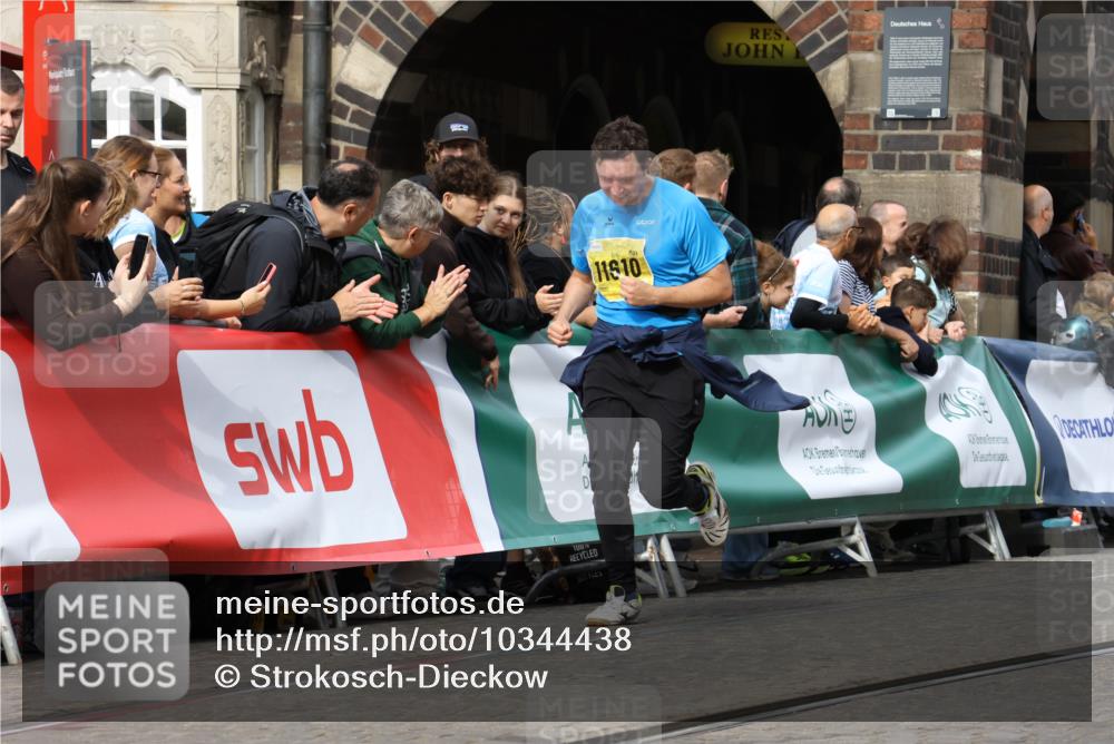 13.09.2026 - 21. swb-Marathon Bremen Strokosch-Dieckow http://msf.ph/oto/10344438 13.09.2026 10:52:28 Ziel 10218, 10588, 11285, 11371, 11376, 11487, 11555, 11869, 11877, 12319, 13578, 10193, 10339, 10652, 10812, 10906, 11002, 11109, 11144, 11350, 11362, 11597, 12361, 12399, 12439, 12533 meine-sportfotos.de